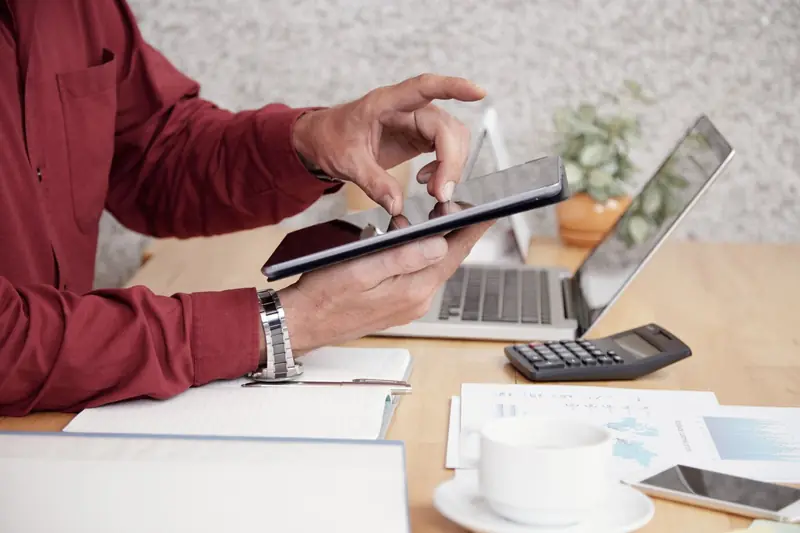 Vymáhání pohledávek online — EasyPrávo